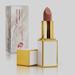 La prestige Paris luxury lipstick